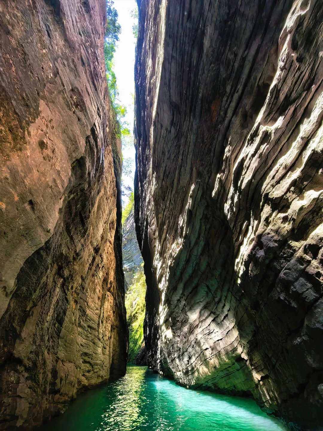 屏山峡谷