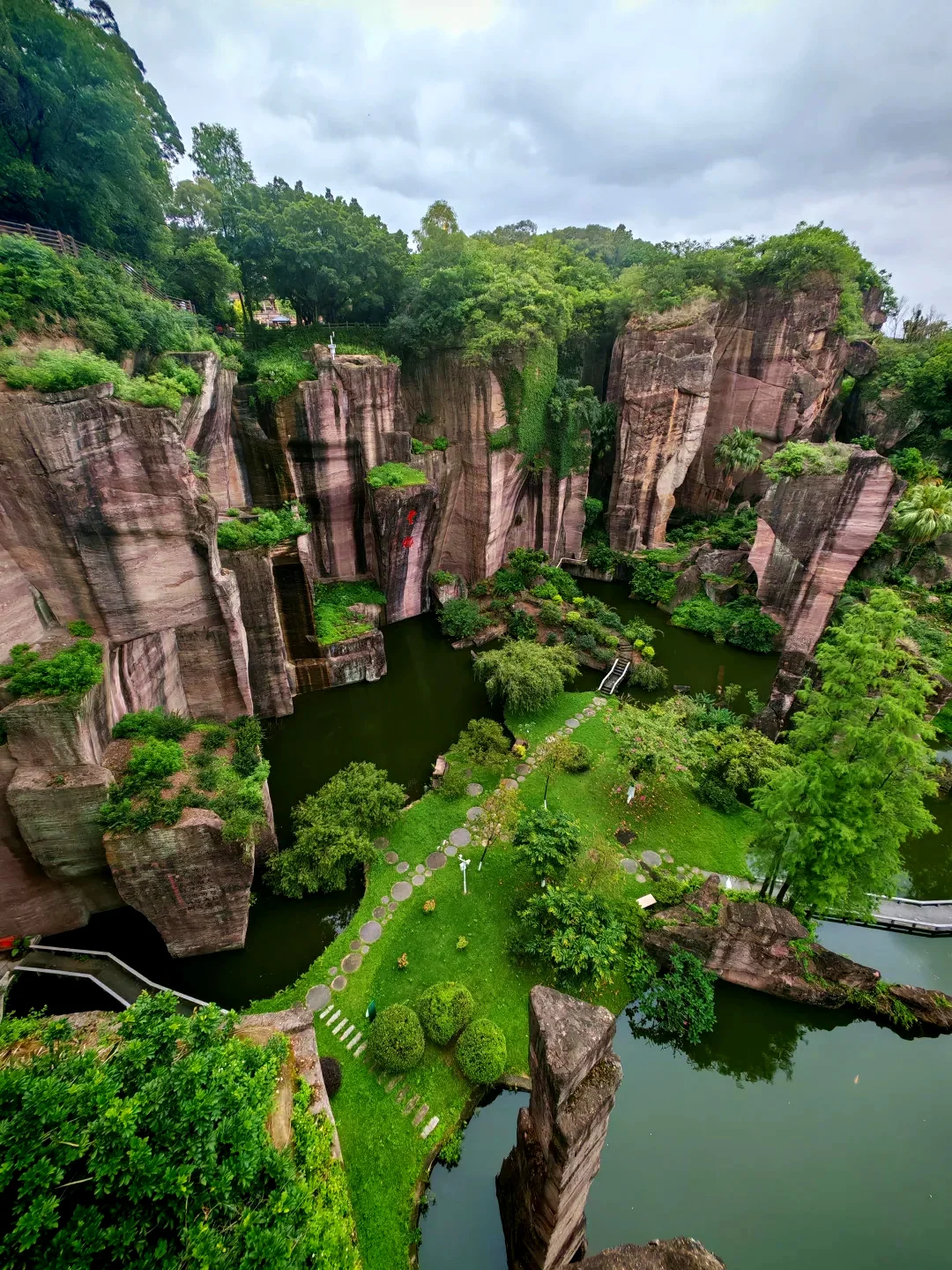 莲花山